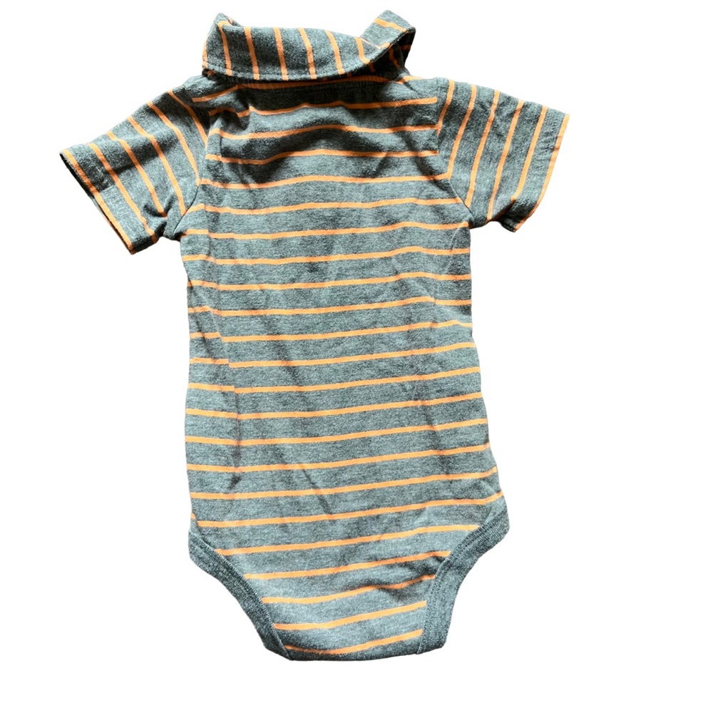 Set of 7 Short-Sleeved Baby Onesies, Carter's, Little Me and more, Size 6 Months - Picture 15 of 15